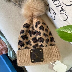 Leopard Print Knit Beanie with Pom Pom